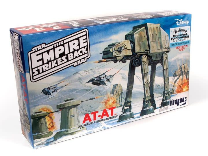 MPC 1/100 Star Wars Empire Strikes Back AT-AT