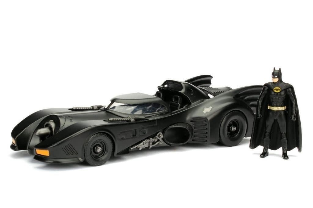 Jada Toys 1/24 1989 Batmobile with Figure