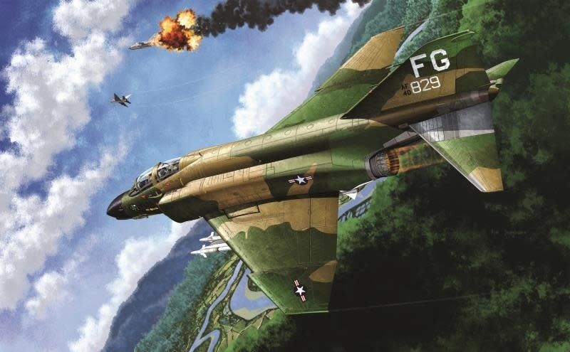 Academy Models 1/48 F-4C  Vietnamese War