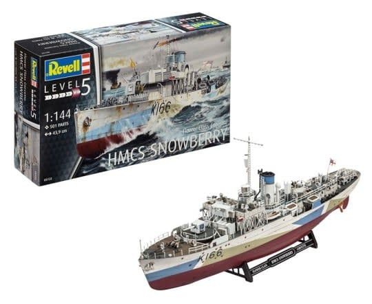 Revell HMCS SNOWBERRY (Flower Class Corvette)