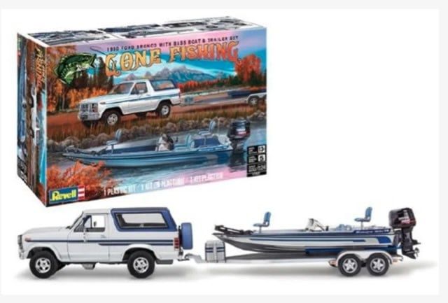 Revell 1/24 1980 Ford Bronco With Bass Boat