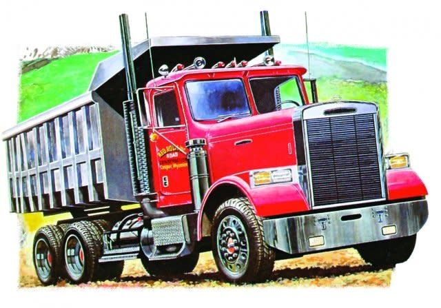 Italeri 1/24 Freightliner Heavy Dumper