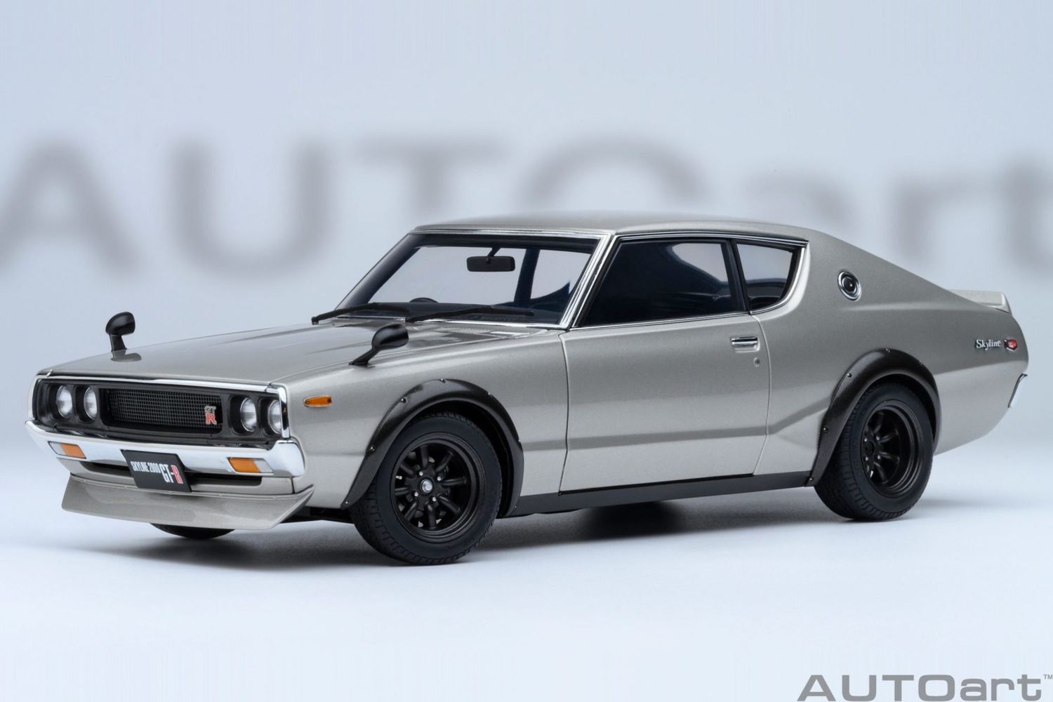 AutoArt 1/18 Nissan Skyline 2000 GT-R (KPGC110) Tuned version