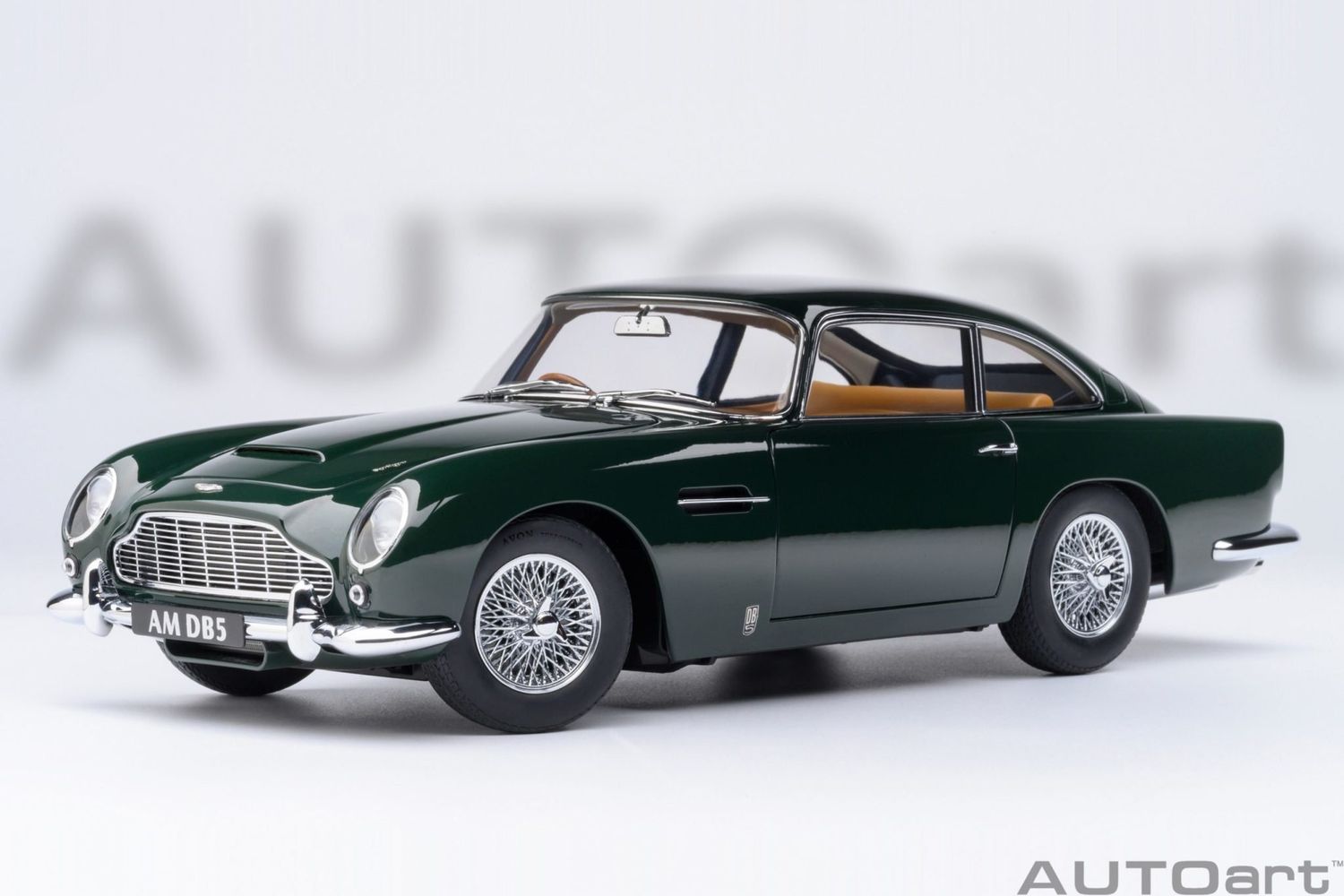 AutoArt 1/18 Aston Martin DB5 British Racing Green