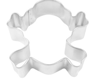 McCall&#39;s Bakers 4.5in Skull &amp; Cross Bones Cookie Cutter
