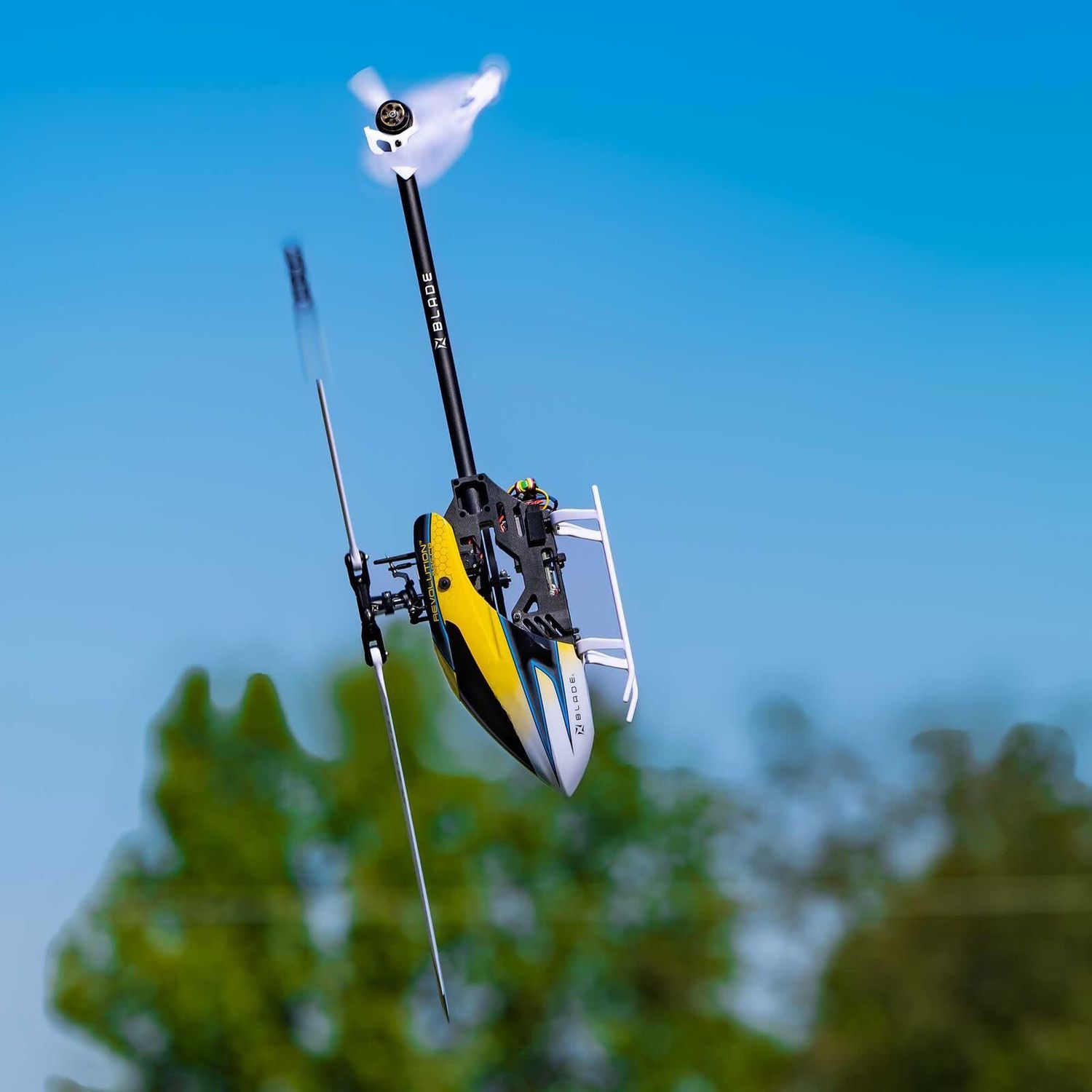 Blade RC Revolution 235 CP RTF