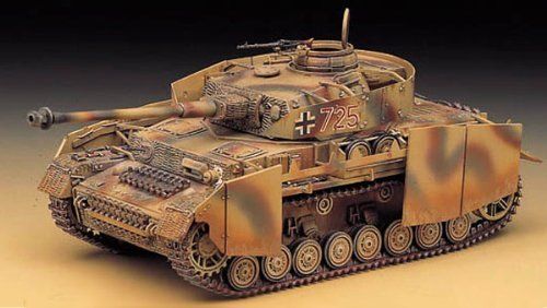 Acaedmy 1/35 German Panzer IV Aush H with Armor