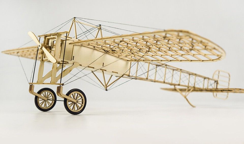 Dancing Wings 1/20 Bleriot XI
