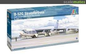 Italeri 1/72 B-52G Early with Hound Dog Missles