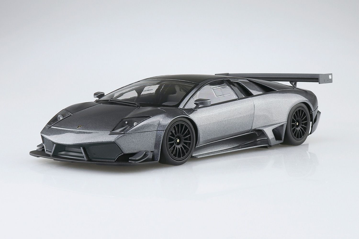 Aoshima 1/24 The Super Car No 17 2010 Lamborghini Murcielago R-SV