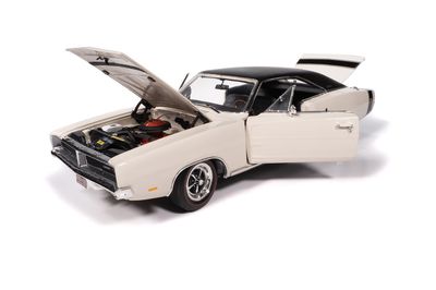 American Muscle 1/18 1969 Dodge Charger R/T W1 White