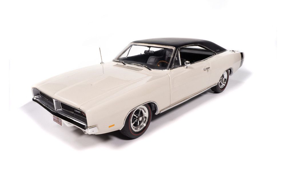 American Muscle 1/18 1969 Dodge Charger R/T W1 White