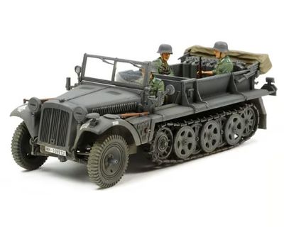 Tamiya 1/35 German 1T Half-Track Sd.Kfz 10 Military Vehicle with Figures