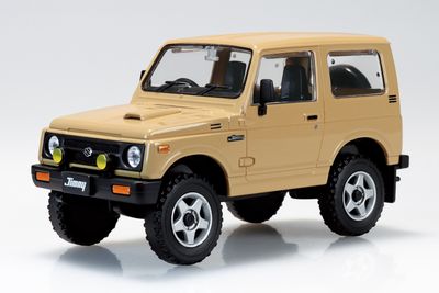 Aoshima 1/32 SNAP KIT #18CU-KI Suzuki JA11 Jimny Custom Wheel Khaki