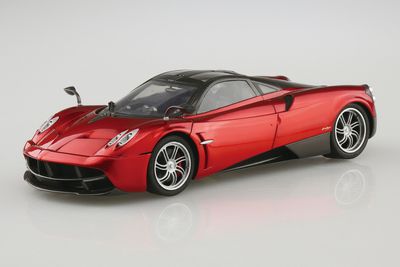 Aoshima 1/24 The Super Car No 2 2012 Pagani Huayra