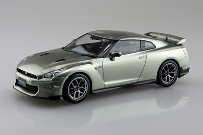 Aoshima 1/32 SNAP KIT #03CU-MJ Nissan R35 GT-R 2024 Custom Wheel Millennium Jade