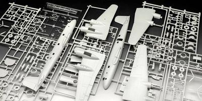 Revell 1/72 Focke-Wulf Fw 200 C-5/C-8 Condor
