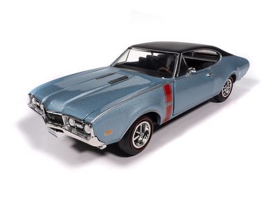 American Muscle 1/18 1968 Oldsmobile Holiday Coupe 442