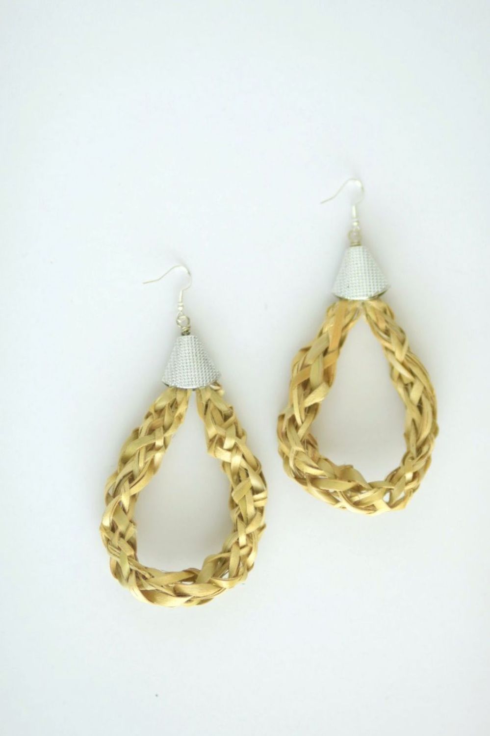 Hoop earrings (Cassarina)
