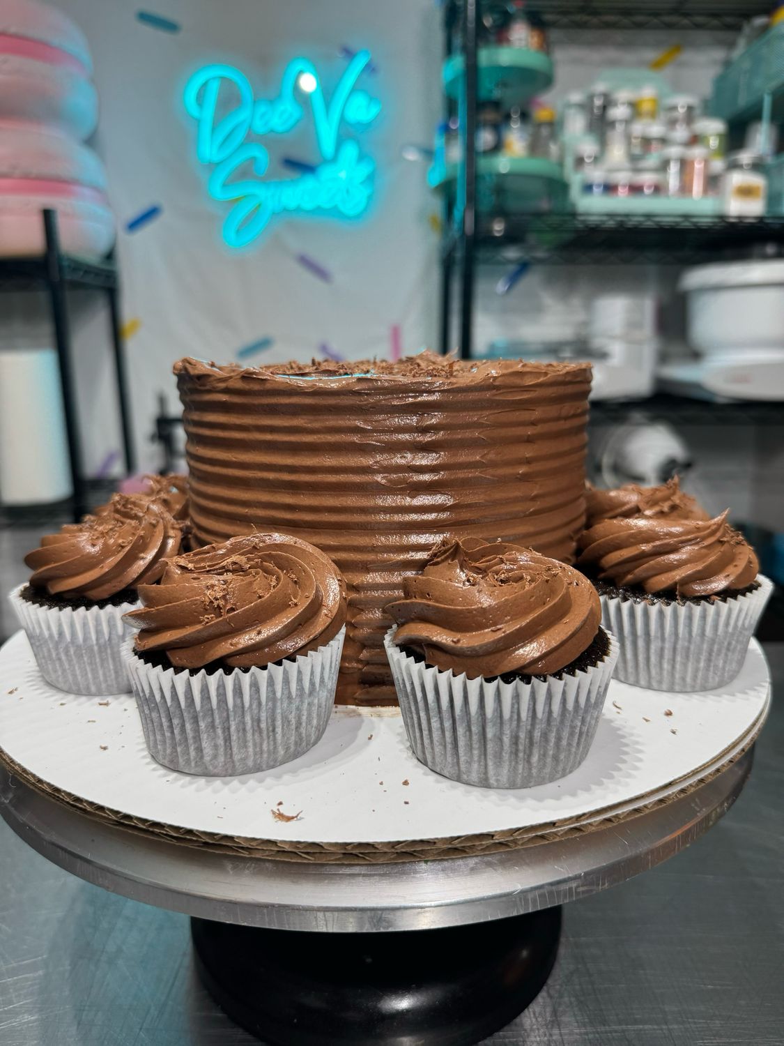 Short Notice Cake &amp; Cupcakes (Tuesday - Sunday)