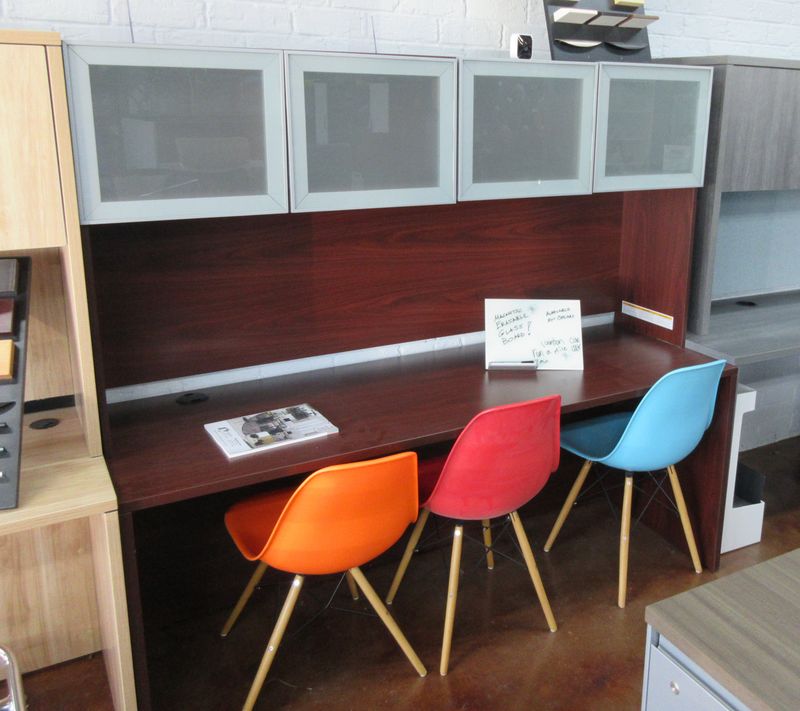 Clearance! Mahogany Credenza With Hutch And Glass Doors