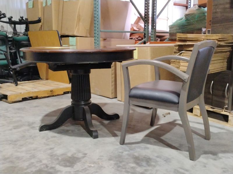 Clearance!  Round Table With Claw Foot Base