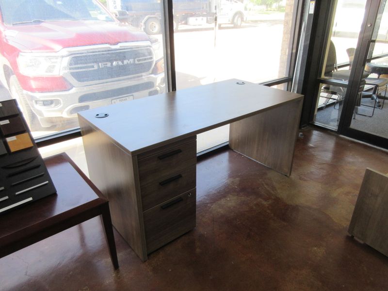 Clearance! Desk With Mobile Drawer Pedestal