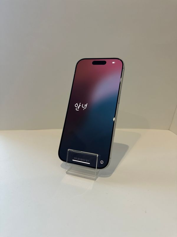 Apple iPhone 16 Pro 256GB White Titanium