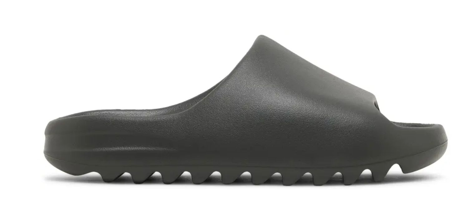 Yeezy Slides &#39;Dark Onyx&#39;