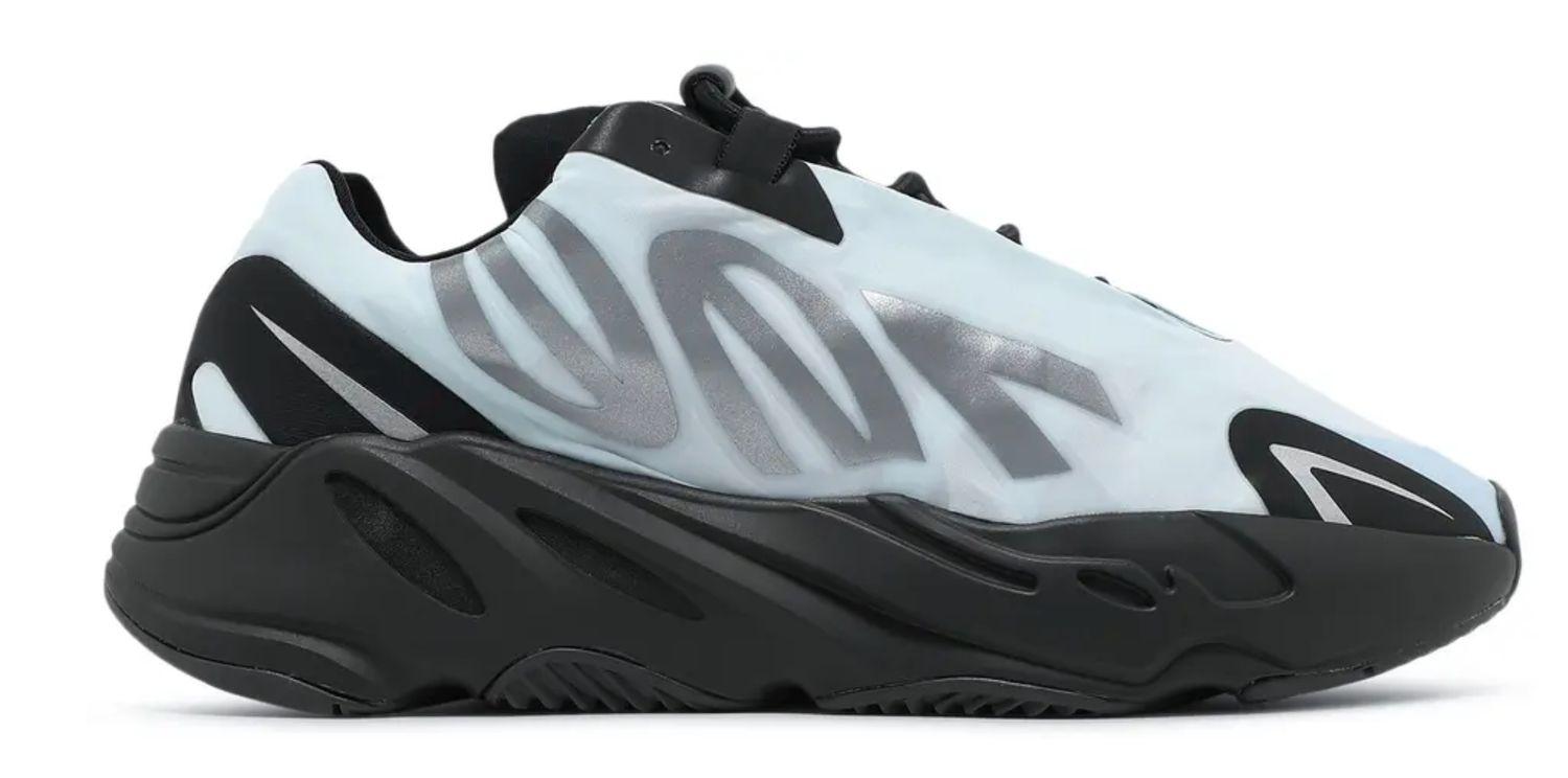 Yeezy Boost 700 MNVN &#39;Blue Tint&#39;