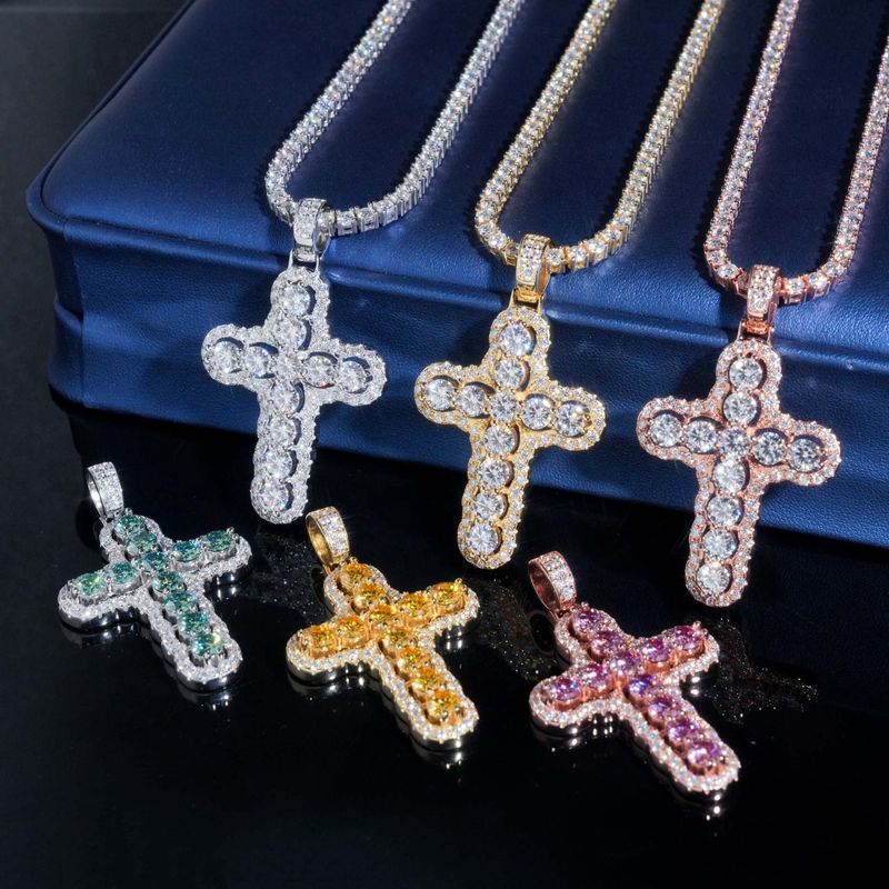 GRA Round Cut Diamond Cross Pendant