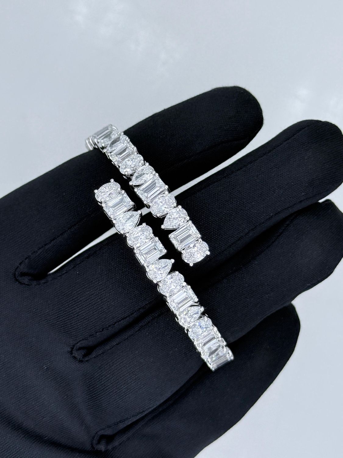 14k White Gold Multi Diamond Cut Bangle Bracelet