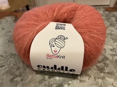 CUDDLE CASHMERE Red Wood