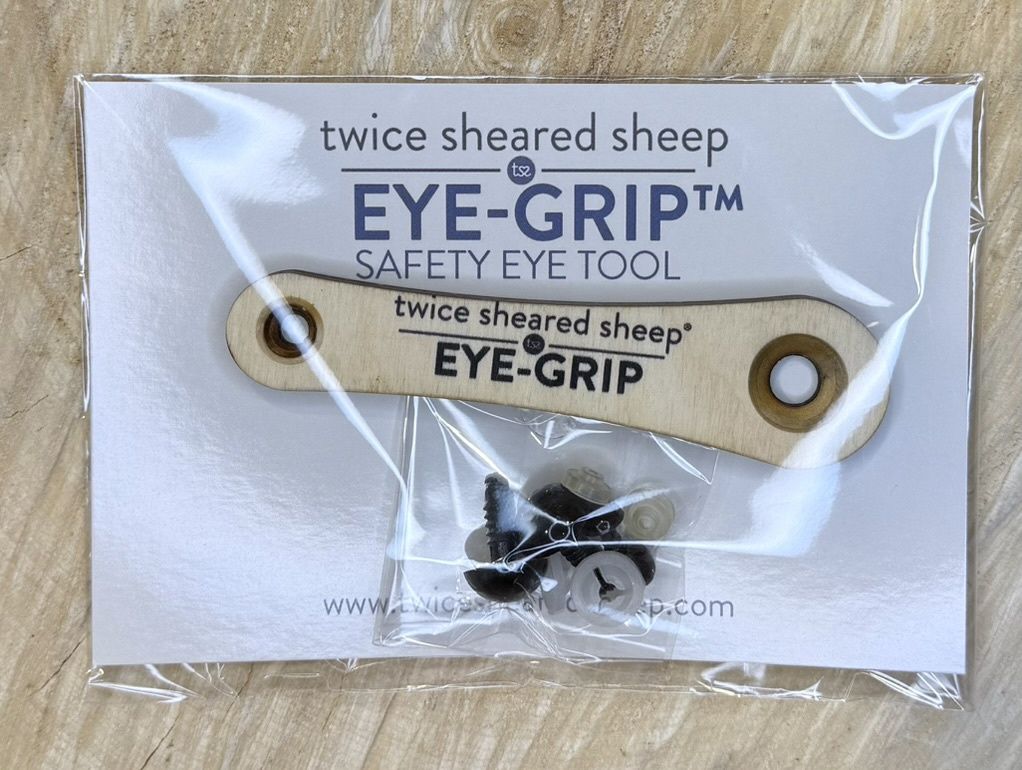 Eye Grip Amigurumi Tool