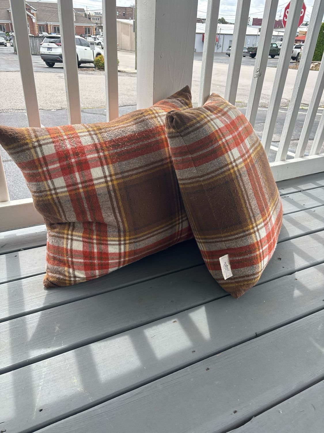 2 pc pillow set large brn orange