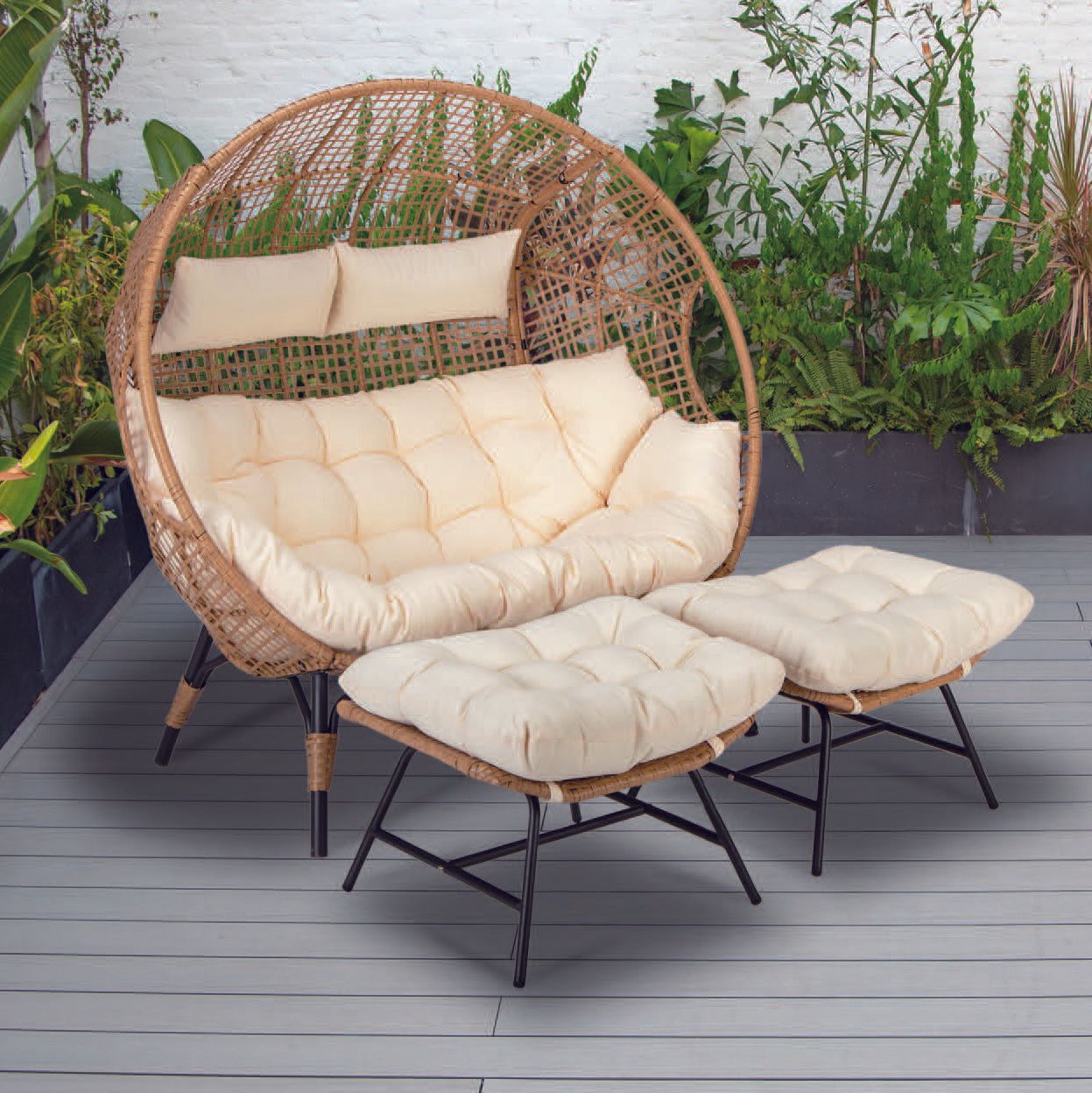 Double Egg Chair with Ottoman