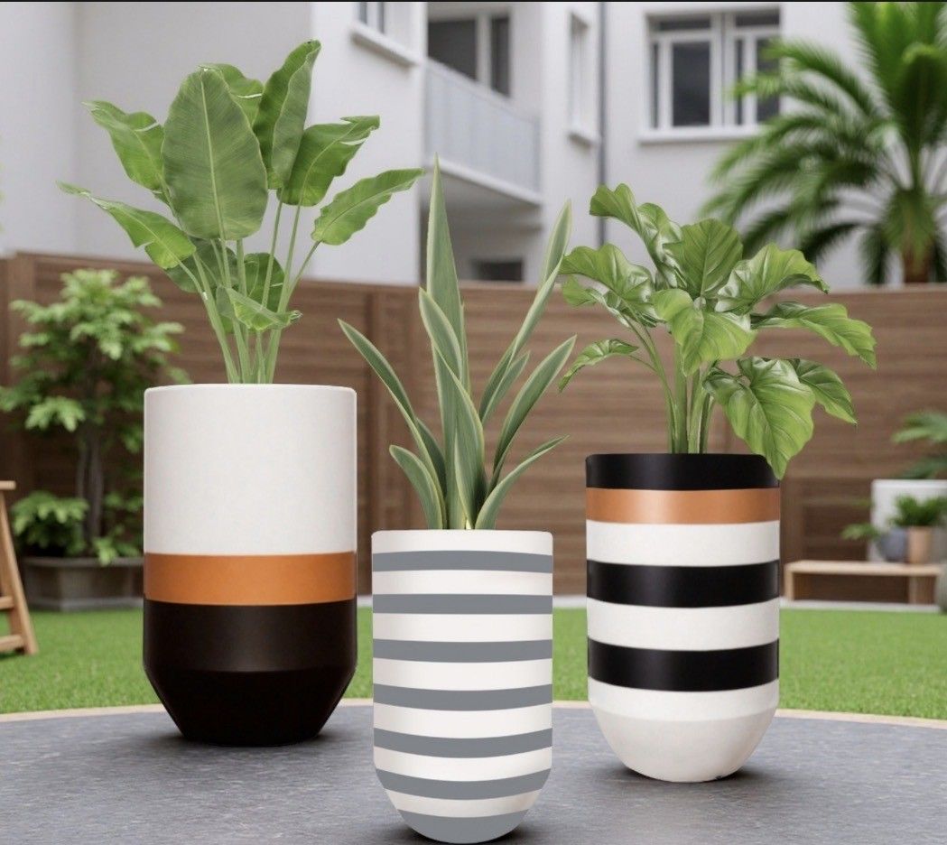 Stripe Bloom Pot