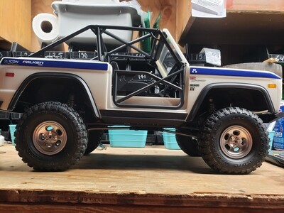 Axial Scx 10.3 Bronco straight axle kit