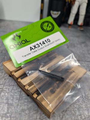 Axial output shaft