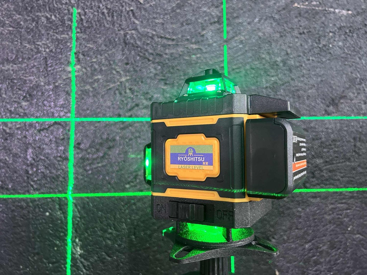 Ryoshitsu 16-Line Laser Level