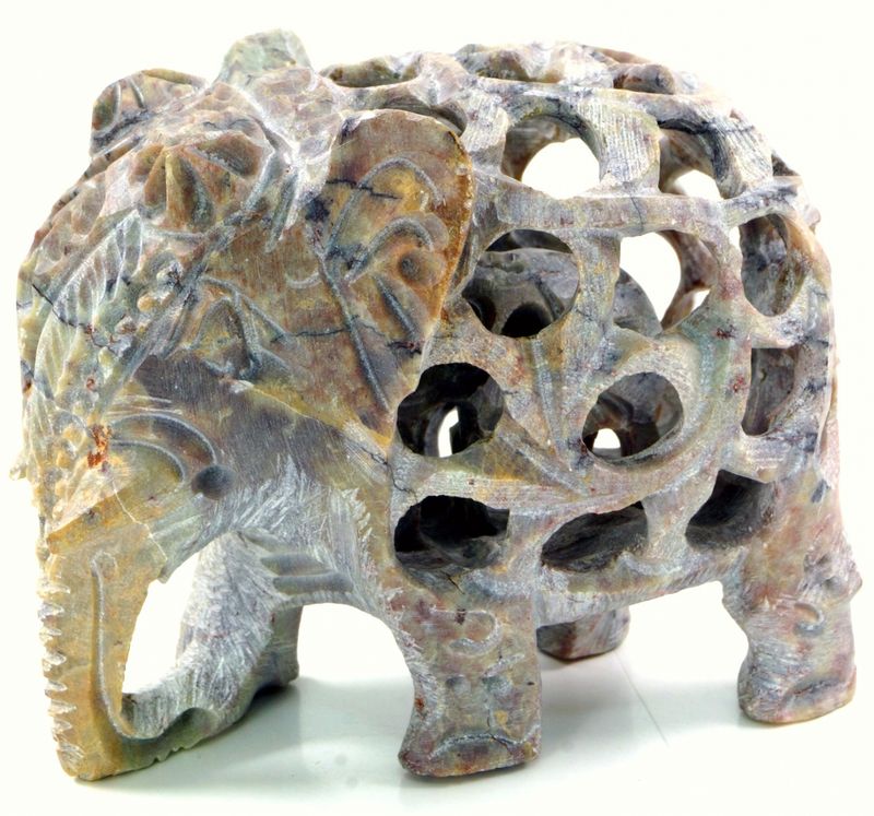 Elefant mit Baby im Inneren aus afrikanischem Speckstein, 6,5 cm