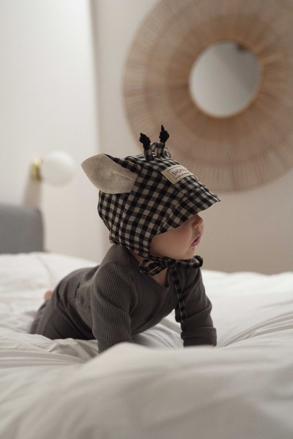 LINEN BONNET ' GIRAFFE '