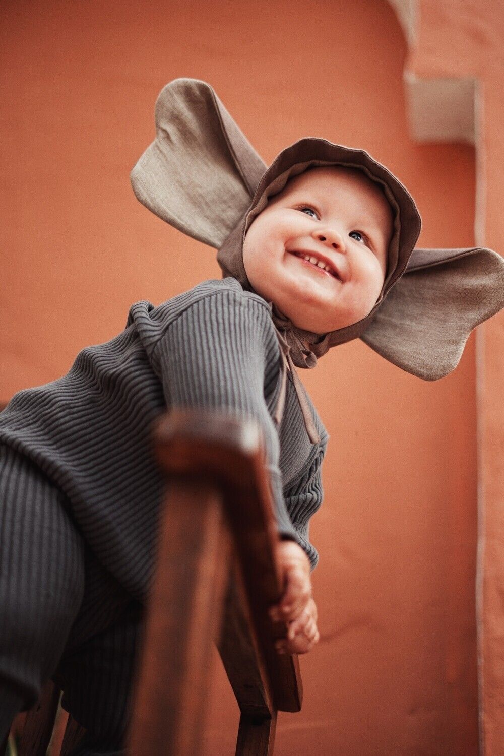 LINEN BONNET ' ELEPHANT '