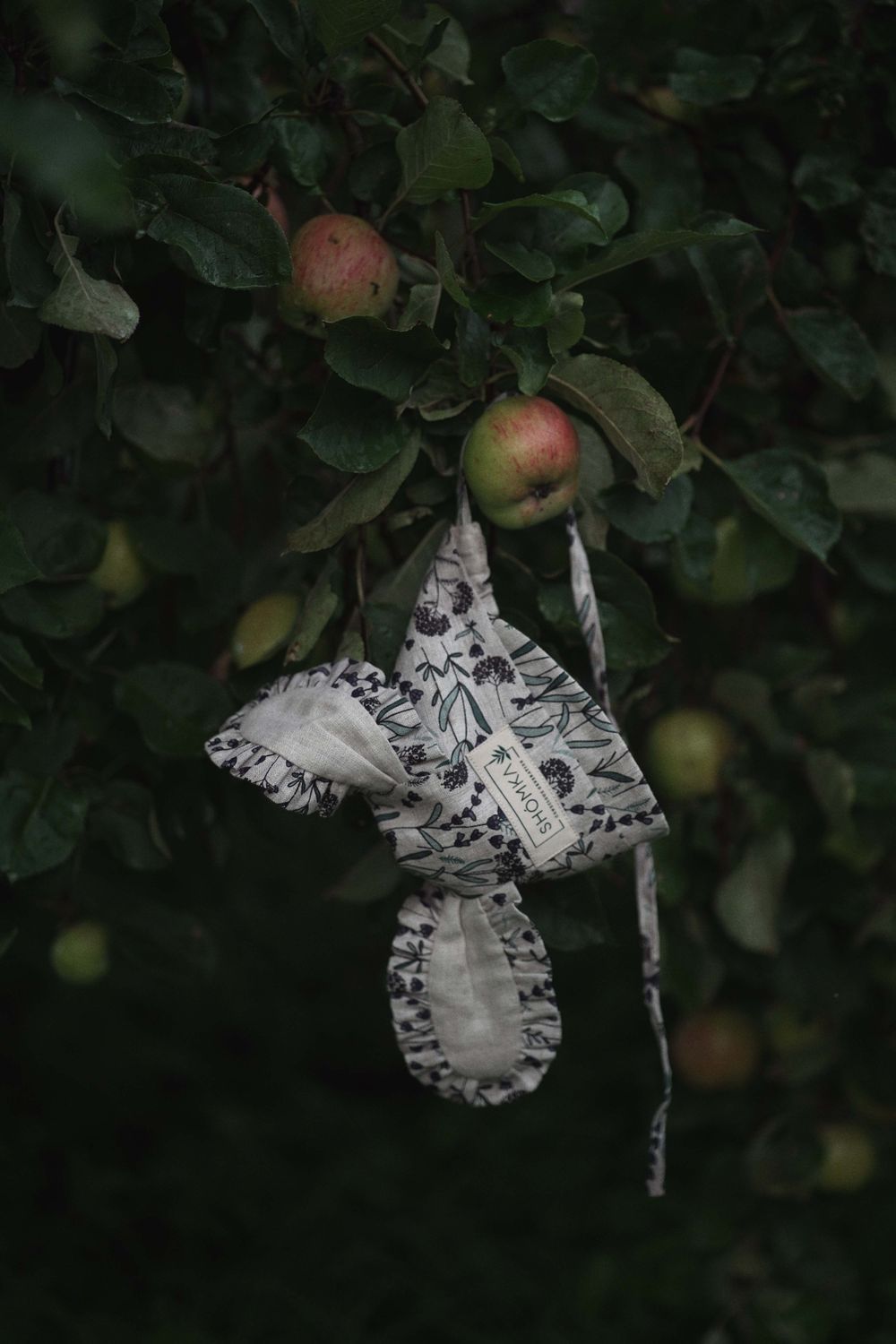 LINEN BONNET ' PUPPY '