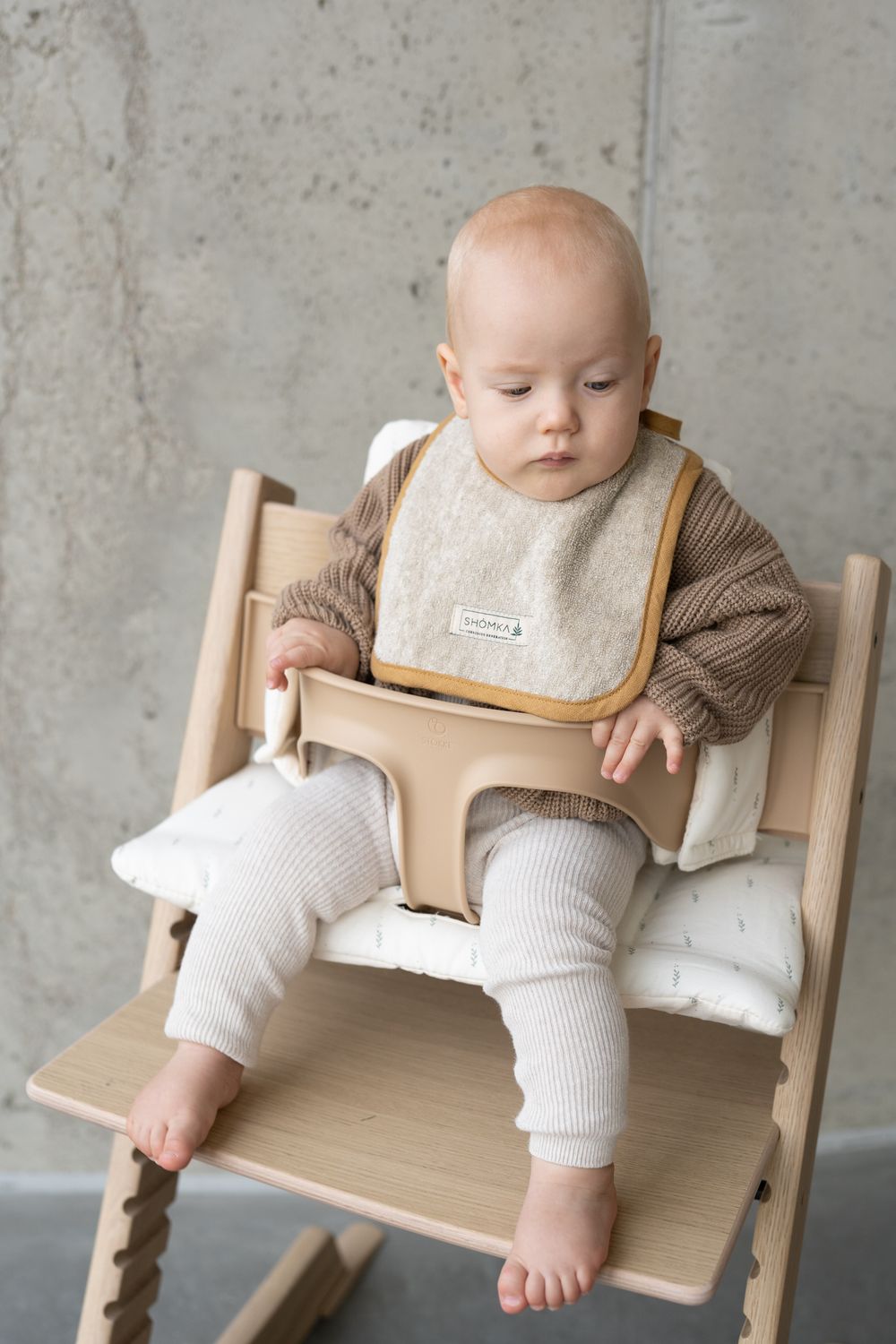 LINEN BABY BIB 'NEUTRAL BASIC'