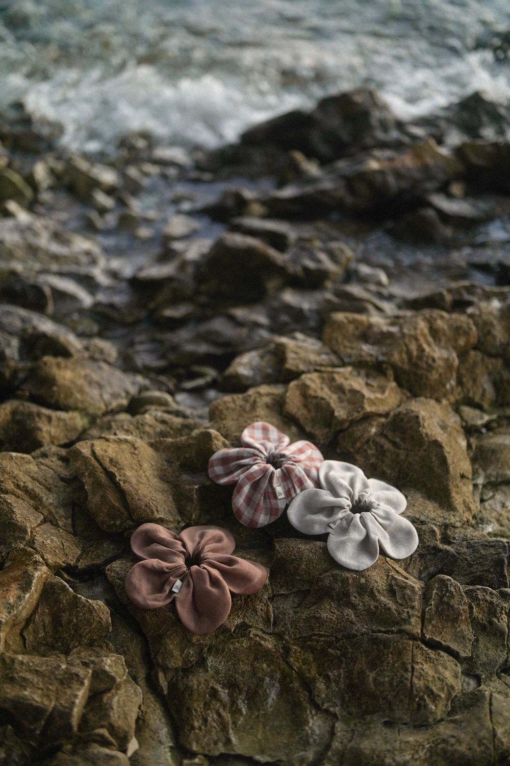 LINEN SCRUNCHIE 'FLOWER'
