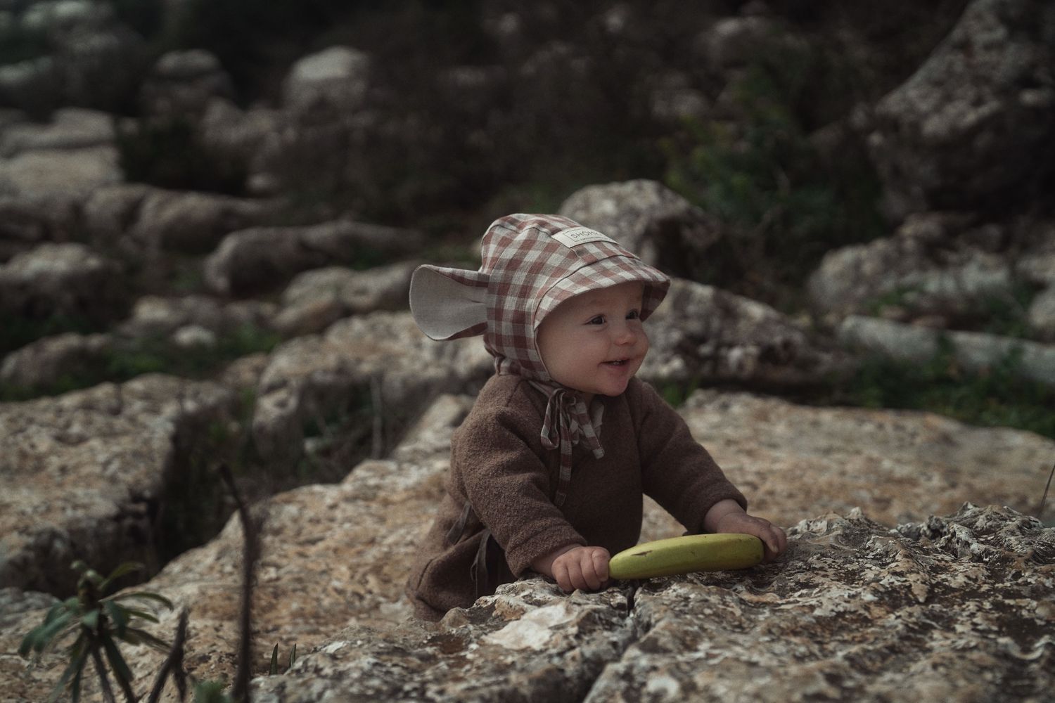 MOCHA GINGHAM LINEN BONNET 'MONKEY'