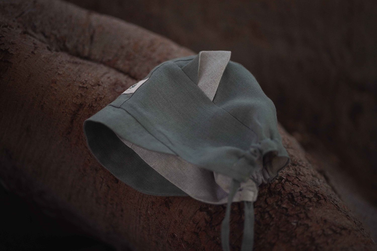 BASIL LINEN BONNET 'CAT'