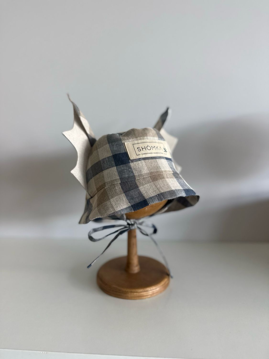 BLUE GINGHAM LINEN HAT 'BAT'