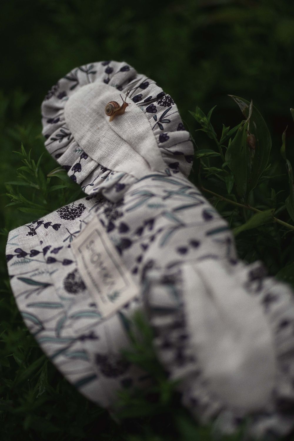 HERBS LINEN BONNET 'PUPPY'